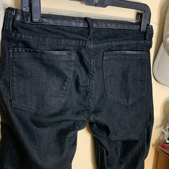 Blank NYC Woman’s 30W Black Jeans w/ Faux Leather Trim - Picture 5 of 14